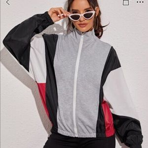 🎉 2/$5 windbreaker